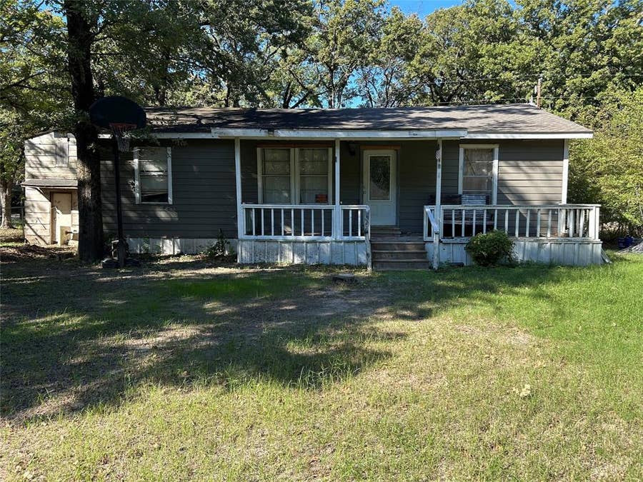 Property photo for 1325 Grove Drive, West Tawakoni, TX