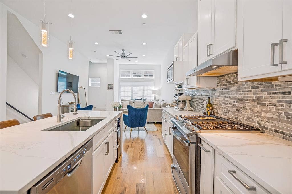 1910 Caddo Street, #B102, Dallas, TX 75204 1910 Caddo Street, #B102, Dallas, TX 75204