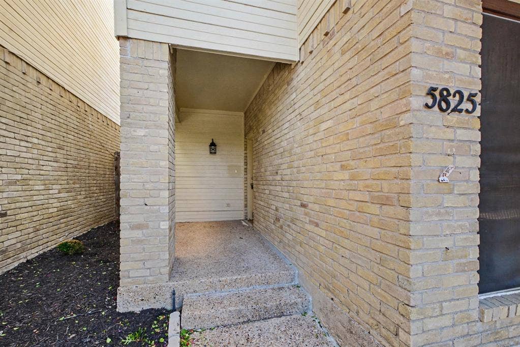 5825 Preston Valley Drive, Dallas, TX 75240 5825 Preston Valley Drive, Dallas, TX 75240