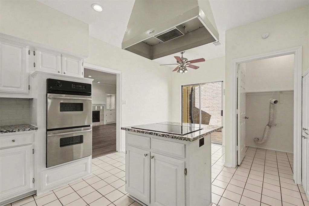 5825 Preston Valley Drive, Dallas, TX 75240 5825 Preston Valley Drive, Dallas, TX 75240
