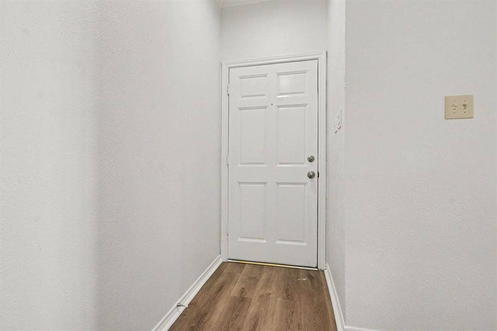 5825 Preston Valley Drive, Dallas, TX 75240 5825 Preston Valley Drive, Dallas, TX 75240