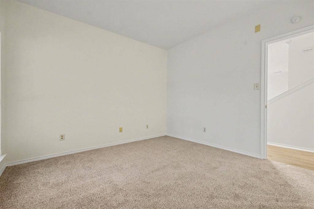 5825 Preston Valley Drive, Dallas, TX 75240 5825 Preston Valley Drive, Dallas, TX 75240