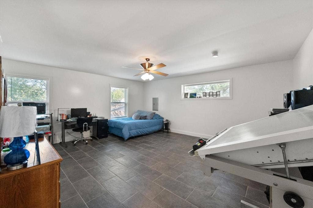 2548 Wood Valley Place, Dallas, TX 75211