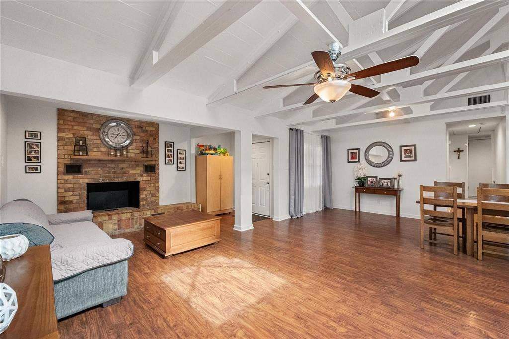 2548 Wood Valley Place, Dallas, TX 75211