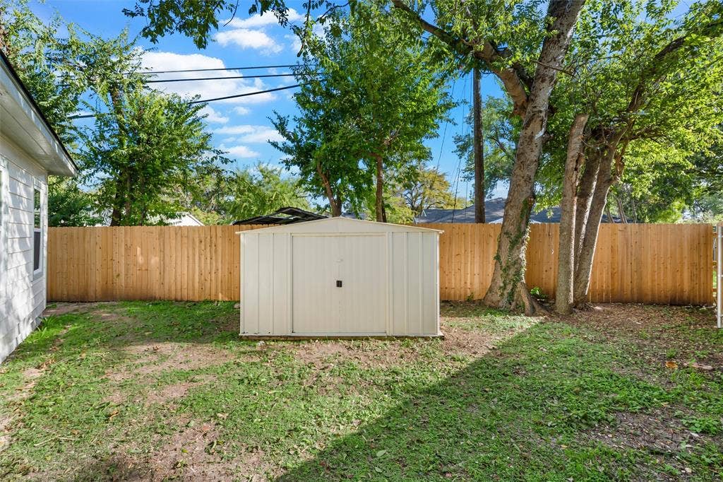 4000 Cobbs Drive, Waco, TX 76708 4000 Cobbs Drive, Waco, TX 76708