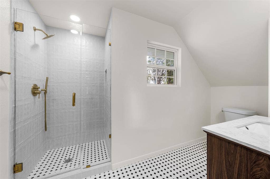 4000 Cobbs Drive, Waco, TX 76708 4000 Cobbs Drive, Waco, TX 76708