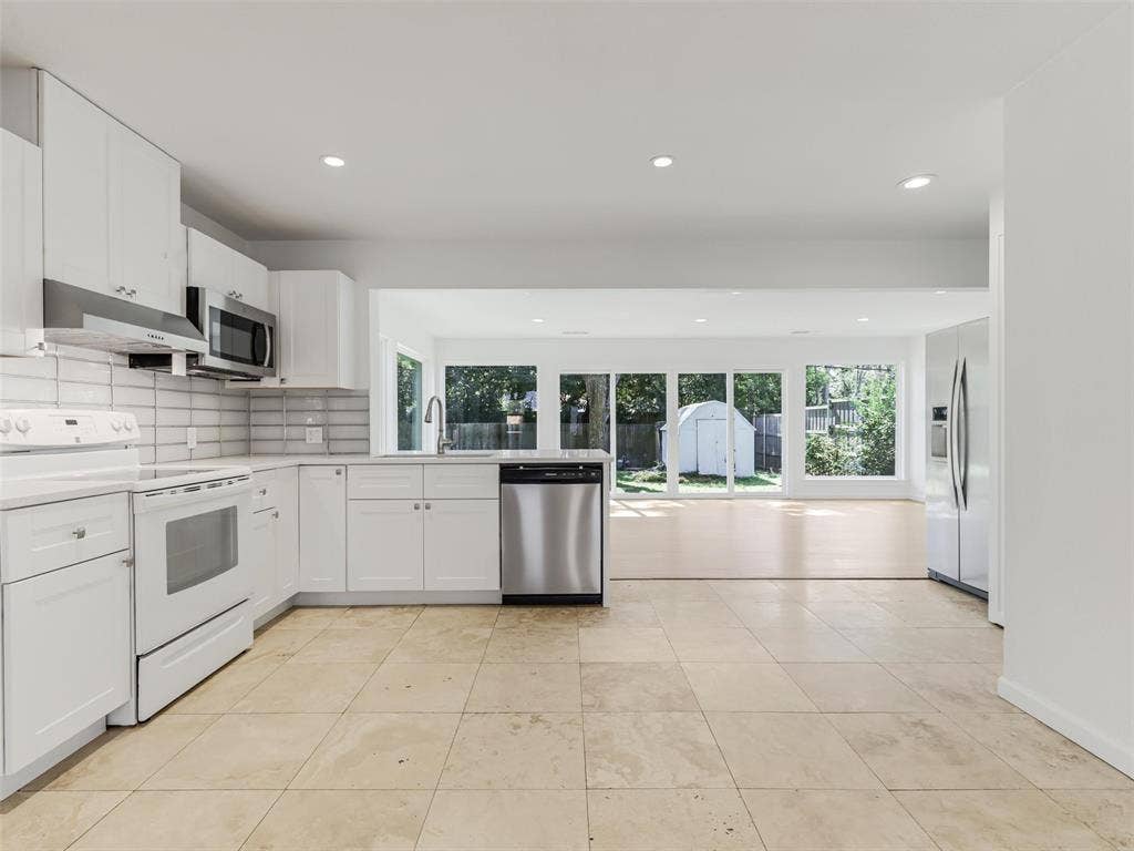 4026 Beechwood Lane, Dallas, TX 75220 4026 Beechwood Lane, Dallas, TX 75220