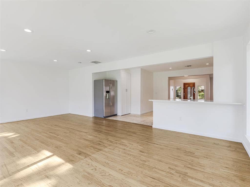 4026 Beechwood Lane, Dallas, TX 75220 4026 Beechwood Lane, Dallas, TX 75220