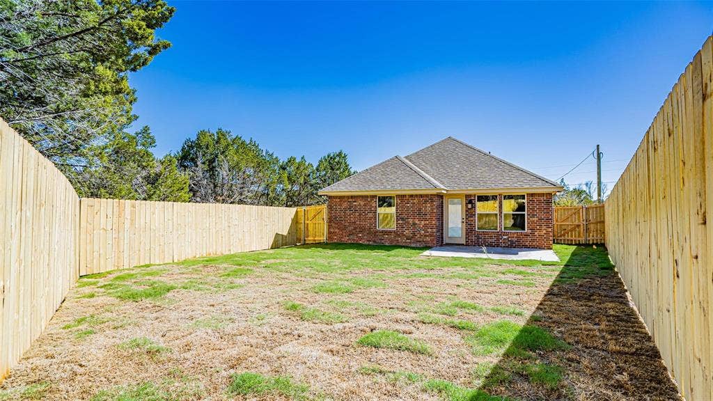 2510 Smokerise Trail, Granbury, TX 76048 2510 Smokerise Trail, Granbury, TX 76048