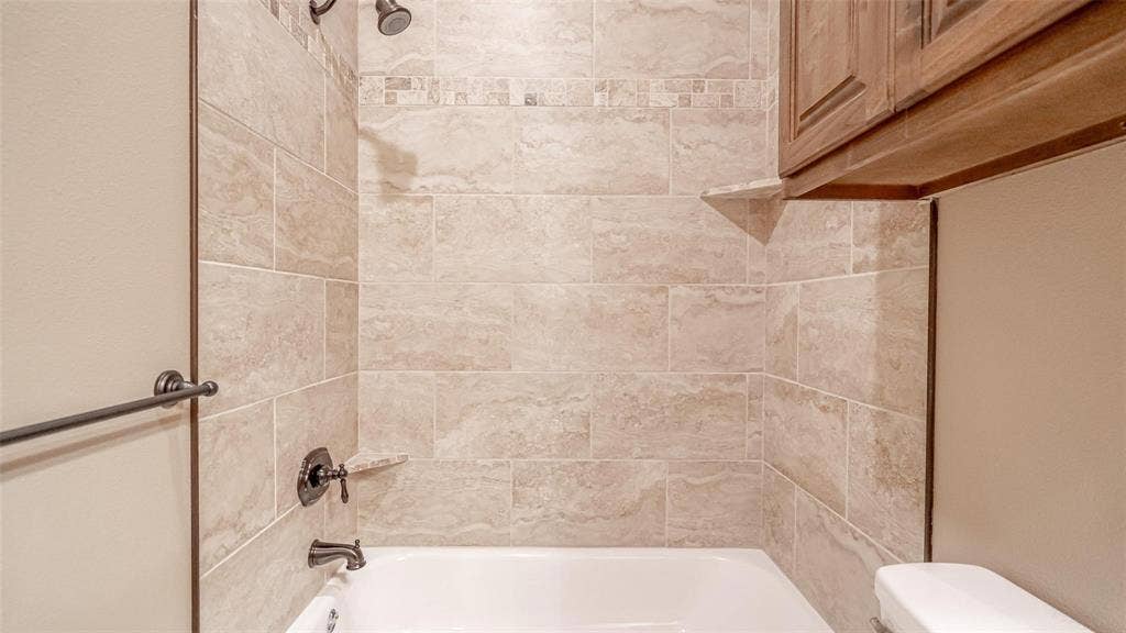 2510 Smokerise Trail, Granbury, TX 76048 2510 Smokerise Trail, Granbury, TX 76048