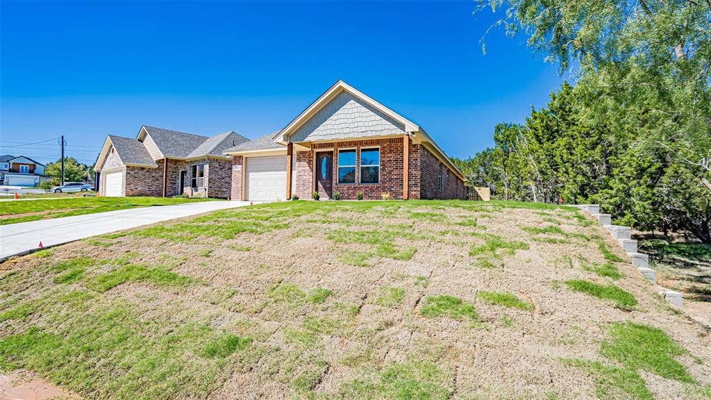 2510 Smokerise Trail, Granbury, TX 76048 2510 Smokerise Trail, Granbury, TX 76048