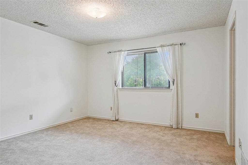 3201 Greenleaf Court, Garland, TX 75044 3201 Greenleaf Court, Garland, TX 75044