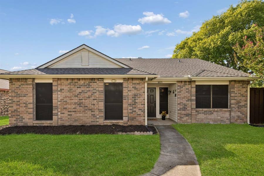 Property photo for 1805 Creekside Court, Garland, TX