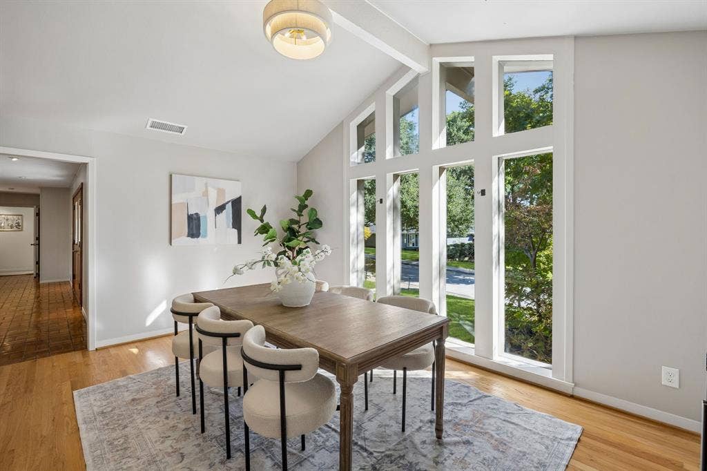 10115 Chesterton Drive, Dallas, TX 75238 10115 Chesterton Drive, Dallas, TX 75238