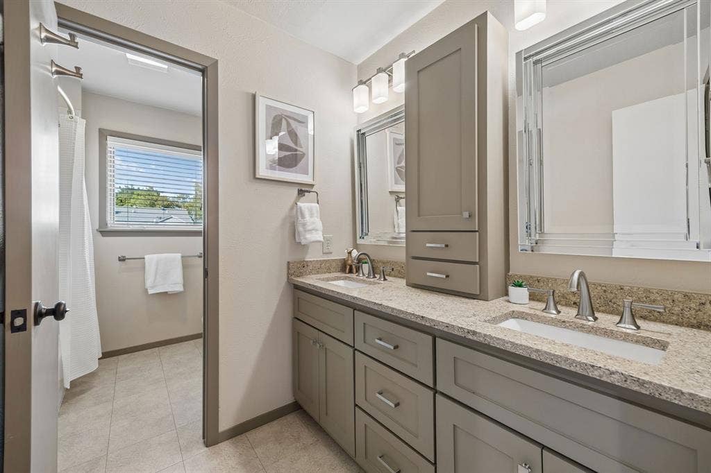 10115 Chesterton Drive, Dallas, TX 75238 10115 Chesterton Drive, Dallas, TX 75238