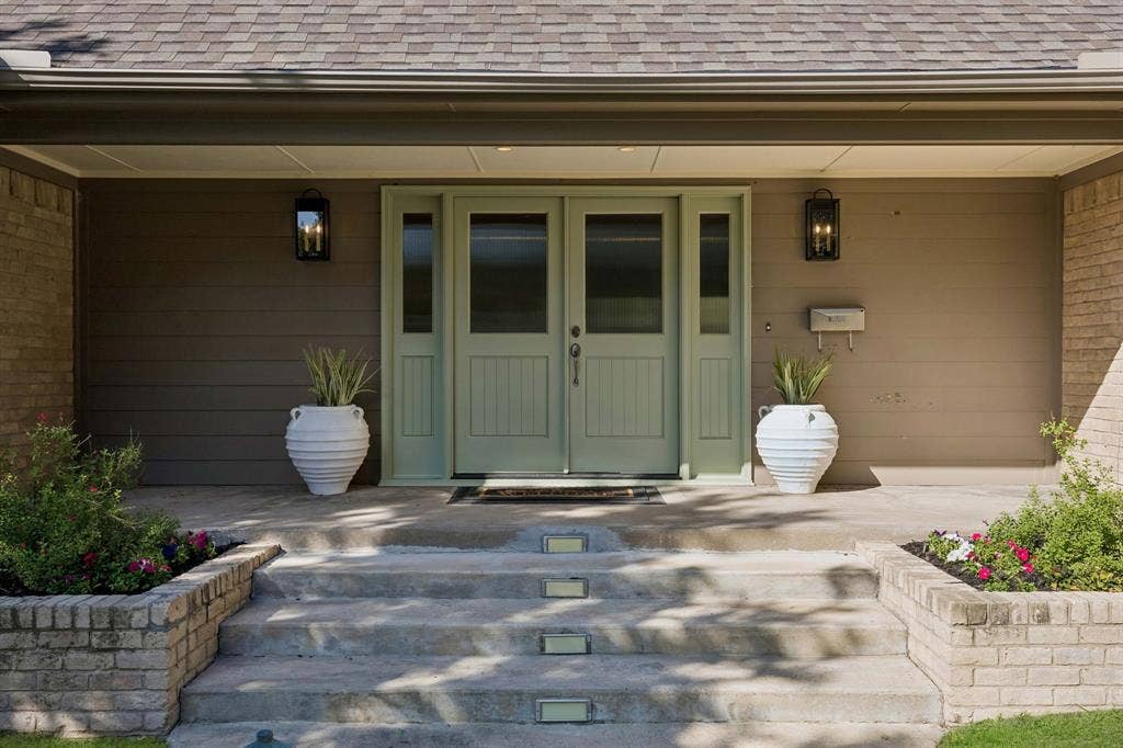 10115 Chesterton Drive, Dallas, TX 75238 10115 Chesterton Drive, Dallas, TX 75238