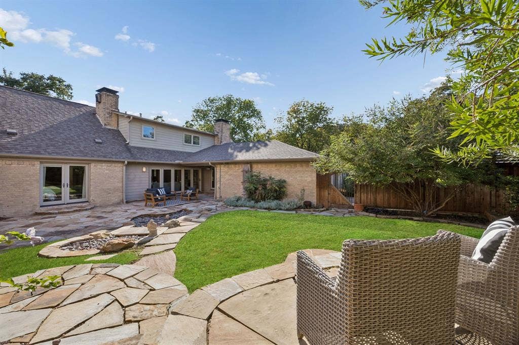 10115 Chesterton Drive, Dallas, TX 75238 10115 Chesterton Drive, Dallas, TX 75238