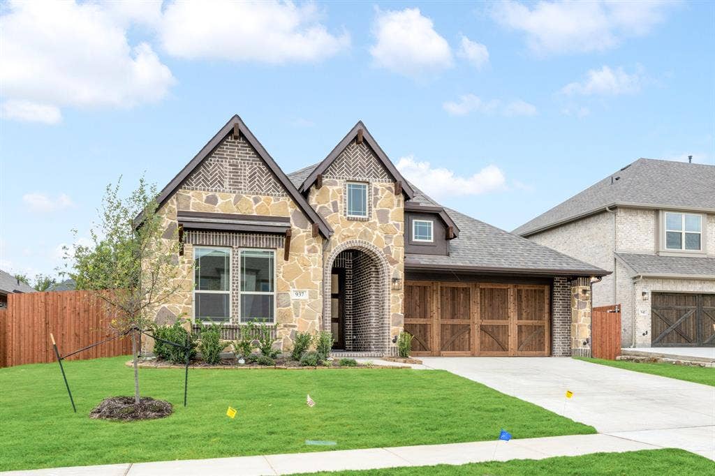 937 Cardinal Drive, Midlothian, TX 76065 937 Cardinal Drive, Midlothian, TX 76065