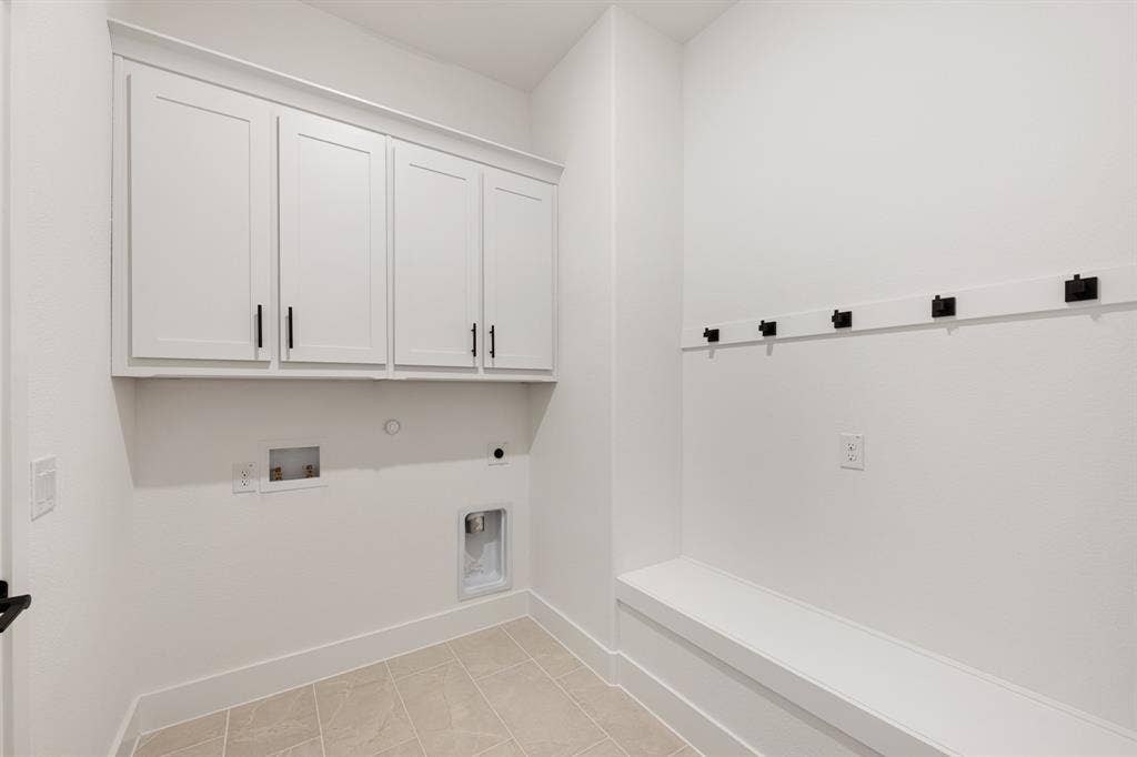 937 Cardinal Drive, Midlothian, TX 76065 937 Cardinal Drive, Midlothian, TX 76065