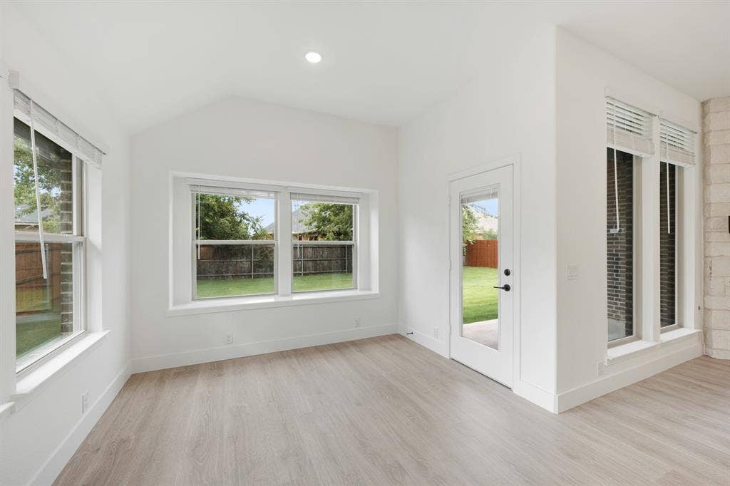 937 Cardinal Drive, Midlothian, TX 76065 937 Cardinal Drive, Midlothian, TX 76065