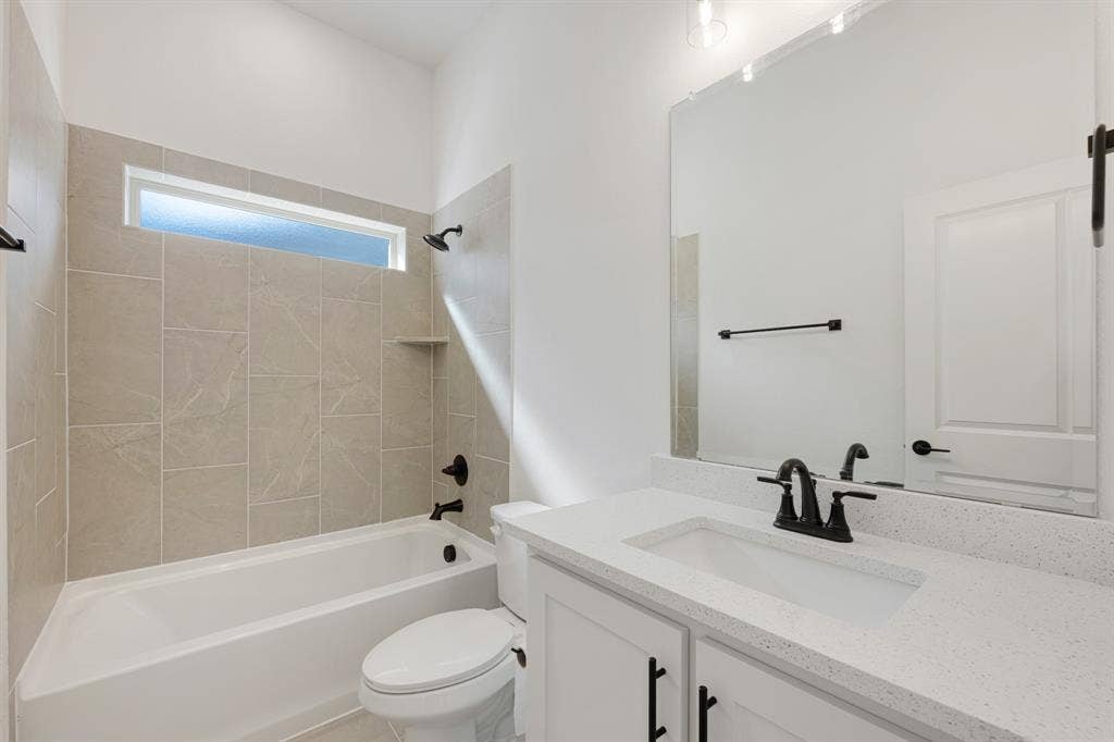 937 Cardinal Drive, Midlothian, TX 76065 937 Cardinal Drive, Midlothian, TX 76065