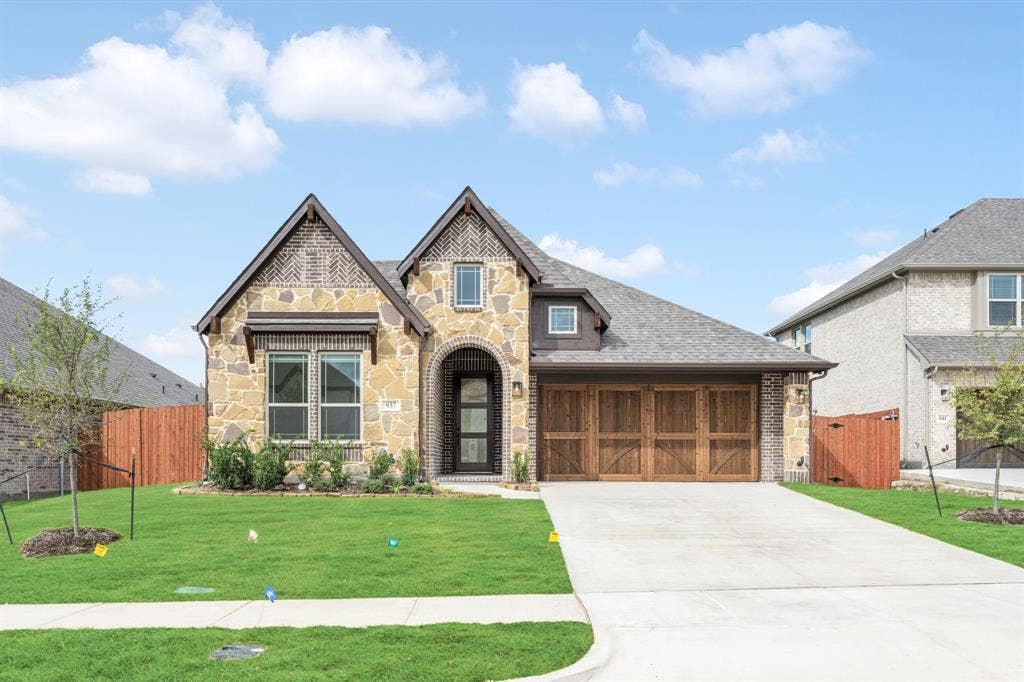937 Cardinal Drive, Midlothian, TX 76065 937 Cardinal Drive, Midlothian, TX 76065