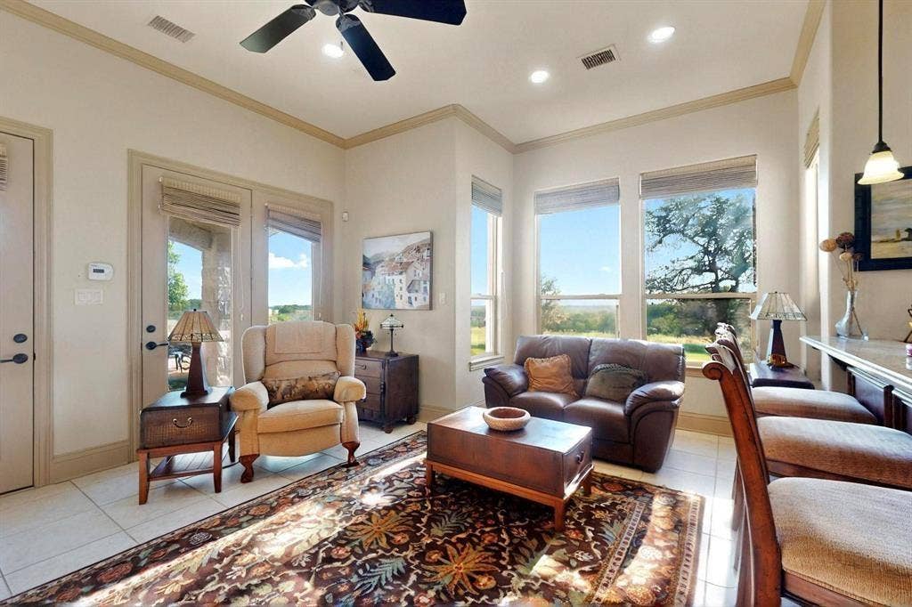12425 Fm 740, Forney, TX 75126 guest home living room