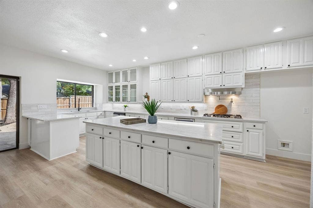 706 Royal Birkdale Drive, Garland, TX 75044 706 Royal Birkdale Drive, Garland, TX 75044