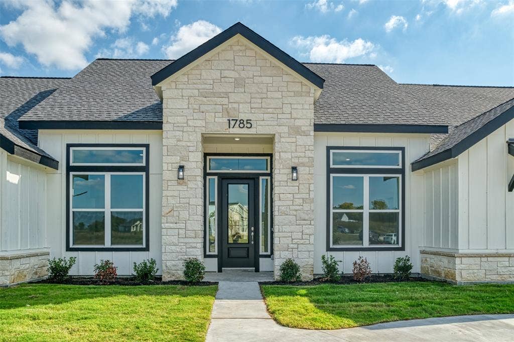 1785 Crestridge Circle, Princeton, TX 75407 1785 Crestridge Circle, Princeton, TX 75407