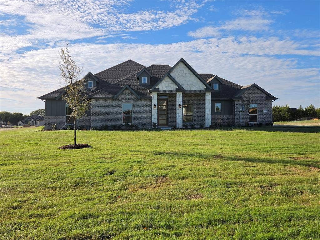 6840 Hayes Road, Midlothian, TX 76065