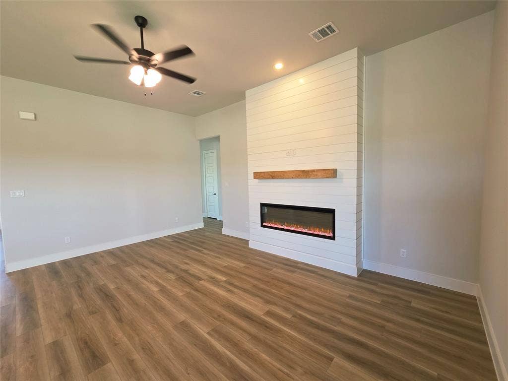 6840 Hayes Road, Midlothian, TX 76065