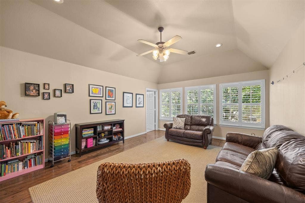 7200 Maudsley Drive, McKinney, TX 75071 7200 Maudsley Drive, McKinney, TX 75071