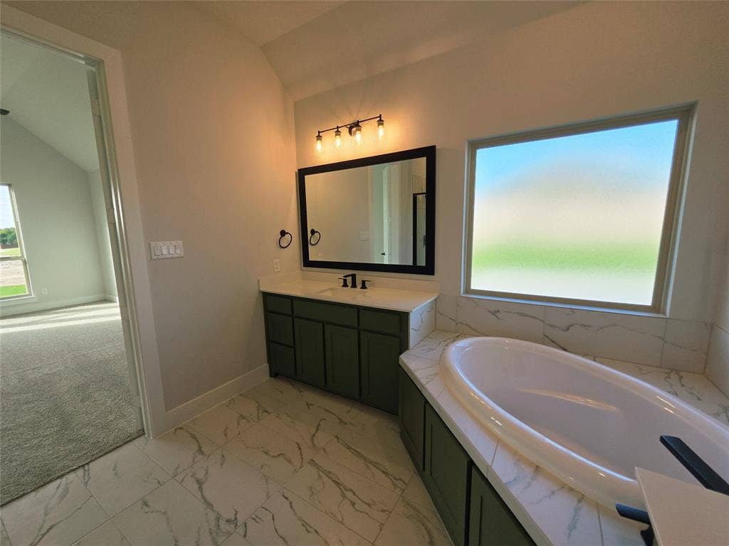 6850 Hayes Road, Midlothian, TX 76065 6850 Hayes Road, Midlothian, TX 76065