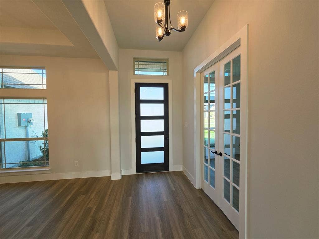 6850 Hayes Road, Midlothian, TX 76065 6850 Hayes Road, Midlothian, TX 76065
