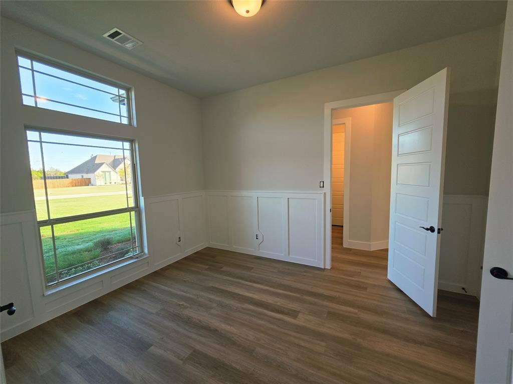 6850 Hayes Road, Midlothian, TX 76065 6850 Hayes Road, Midlothian, TX 76065