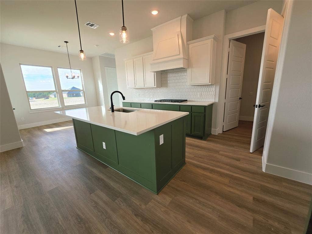 6850 Hayes Road, Midlothian, TX 76065 6850 Hayes Road, Midlothian, TX 76065