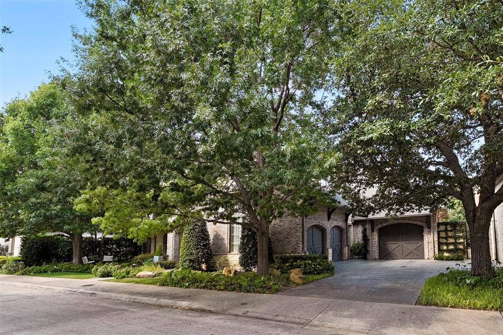 7009 Stone Meadow Drive, Dallas, TX 75230