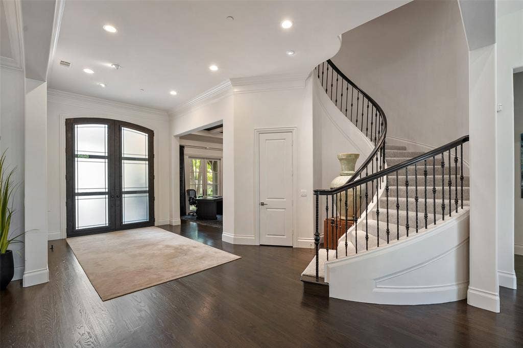 7009 Stone Meadow Drive, Dallas, TX 75230