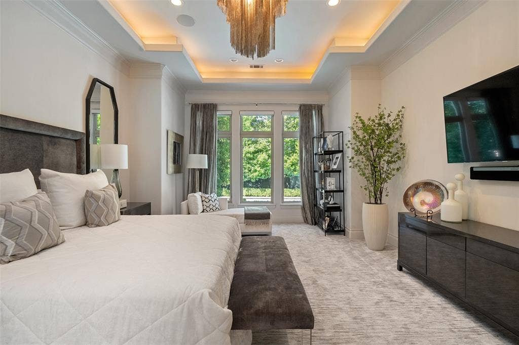 7009 Stone Meadow Drive, Dallas, TX 75230