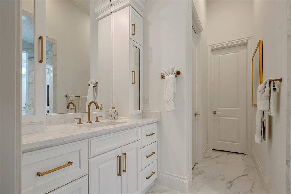 7009 Stone Meadow Drive, Dallas, TX 75230
