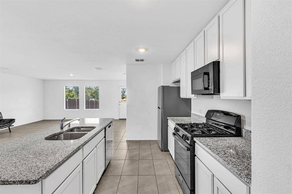 7721 Skier Drive, McKinney, TX 75071 7721 Skier Drive, McKinney, TX 75071