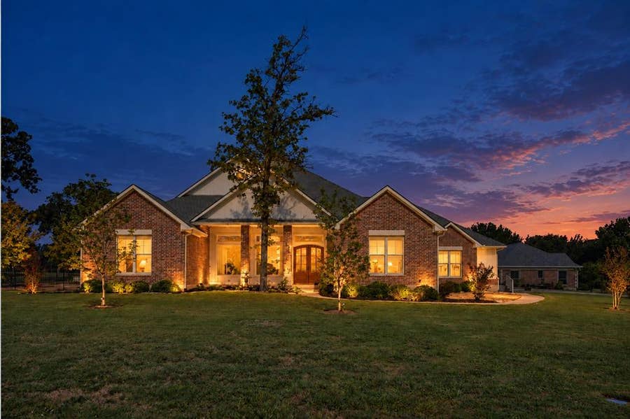 Property photo for 18076 Country Club Drive, Kemp, TX