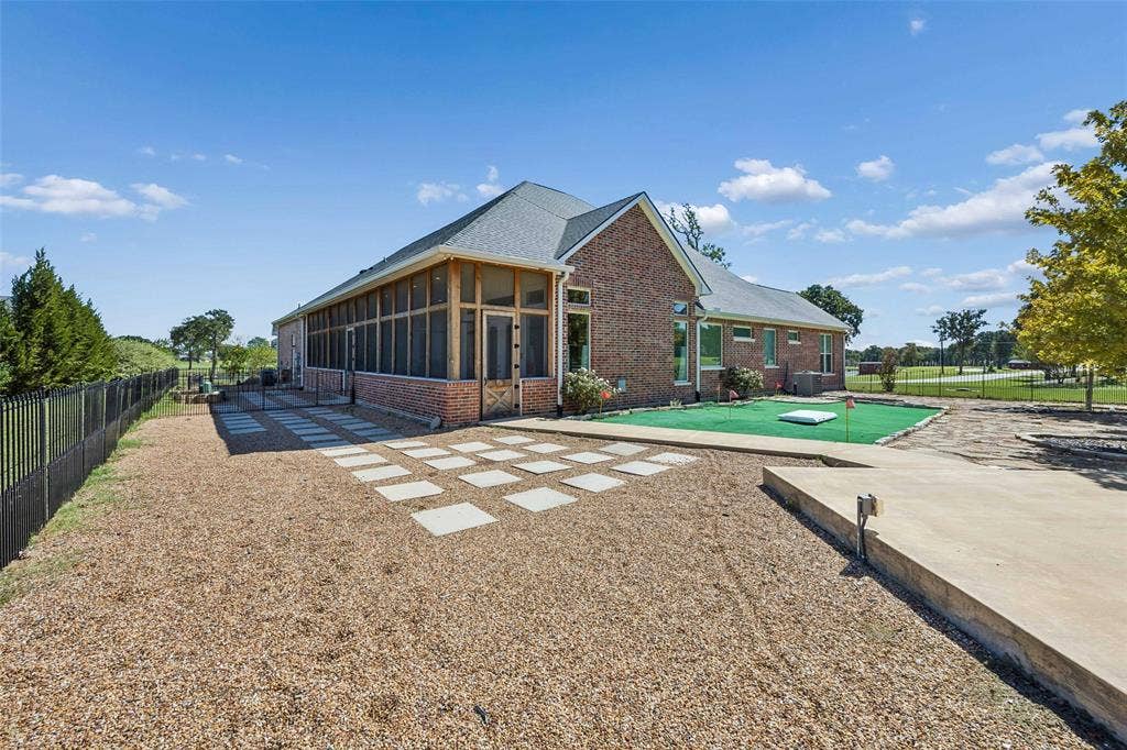 18076 Country Club Drive, Kemp, TX 75143 18076 Country Club Drive, Kemp, TX 75143