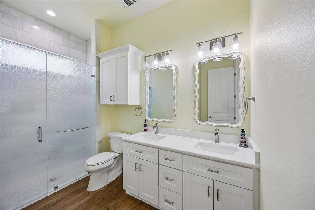 18076 Country Club Drive, Kemp, TX 75143 18076 Country Club Drive, Kemp, TX 75143