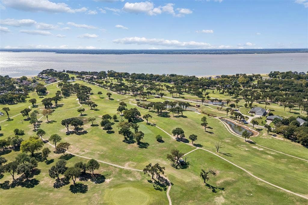 18076 Country Club Drive, Kemp, TX 75143 18076 Country Club Drive, Kemp, TX 75143