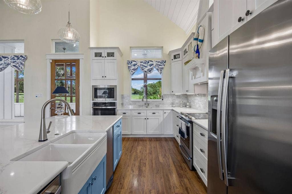 18076 Country Club Drive, Kemp, TX 75143 18076 Country Club Drive, Kemp, TX 75143
