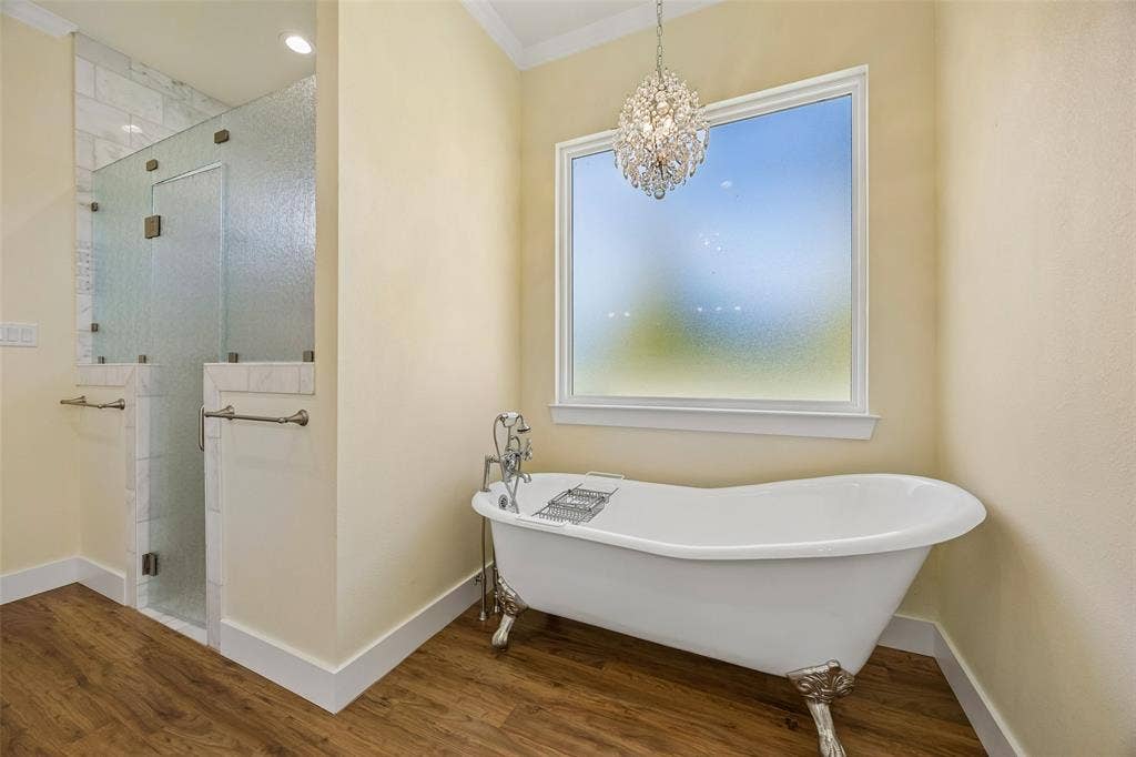 18076 Country Club Drive, Kemp, TX 75143 Primary Ensuite Bathroom