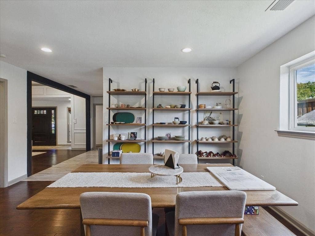 7738 Lemmonwood Drive, Dallas, TX 75231 7738 Lemmonwood Drive, Dallas, TX 75231