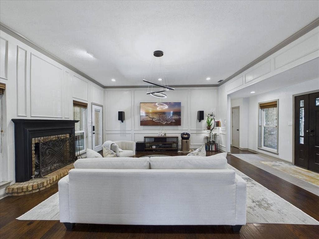 7738 Lemmonwood Drive, Dallas, TX 75231 7738 Lemmonwood Drive, Dallas, TX 75231