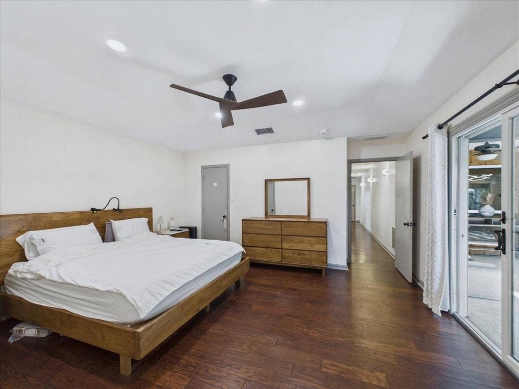 7738 Lemmonwood Drive, Dallas, TX 75231 7738 Lemmonwood Drive, Dallas, TX 75231